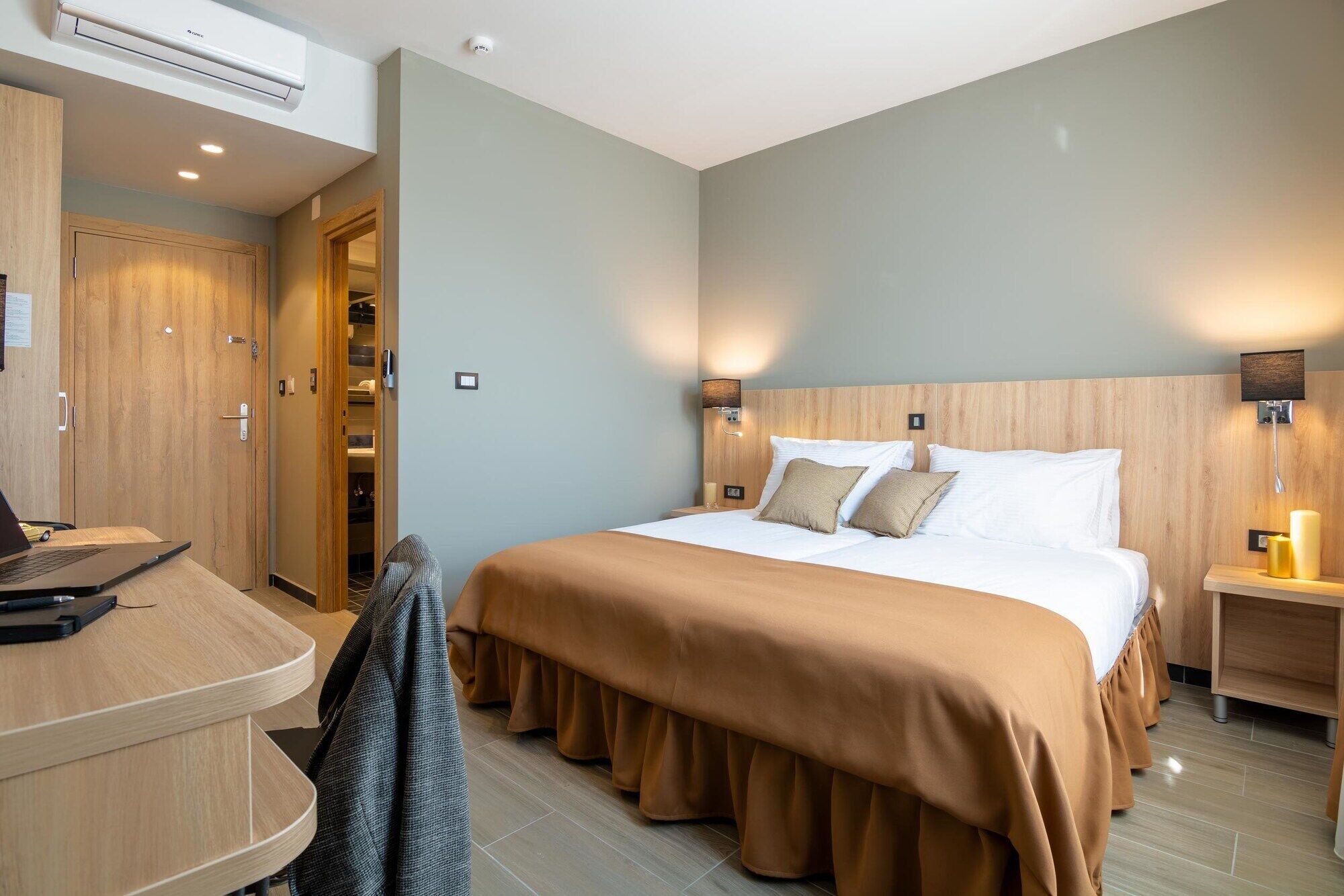 Hotel Resurs 포드고리차 외부 사진